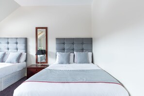 Escritorio y wifi gratis