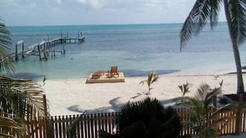 Pemandangan dari properti