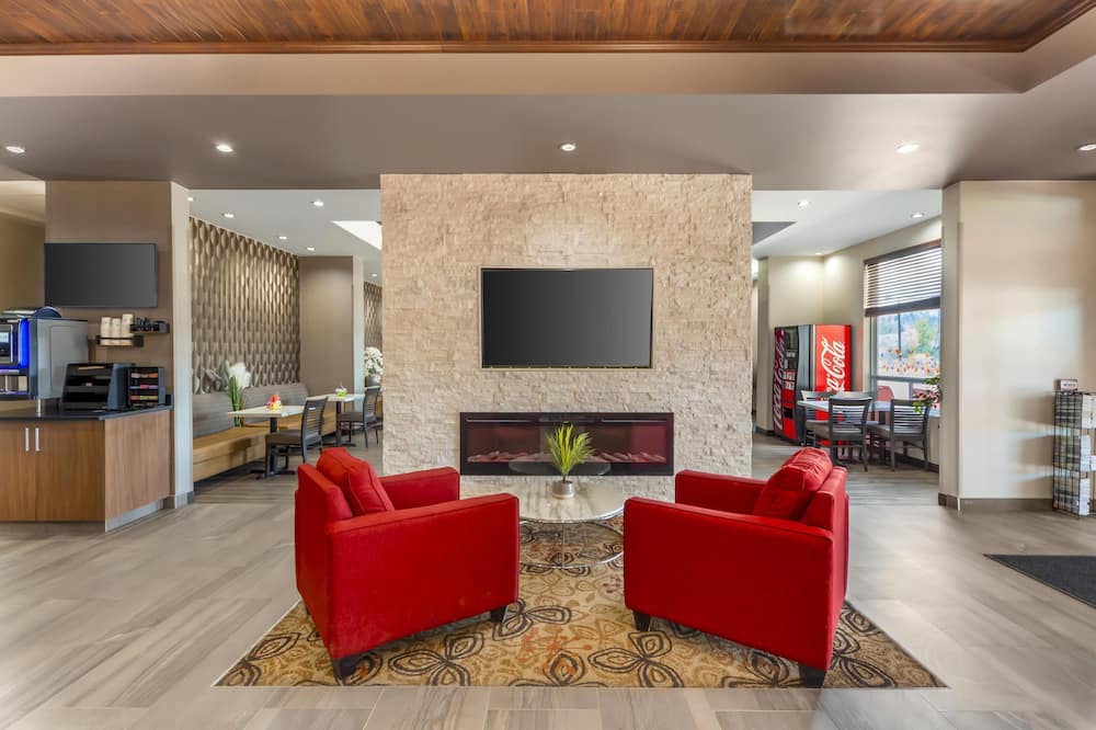 Best Western Plus Hinton Inn & Suites