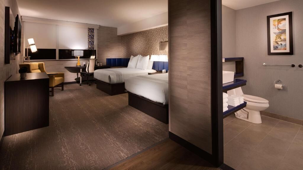 Pillowtop beds, in-room safe, blackout drapes, iron/ironing board