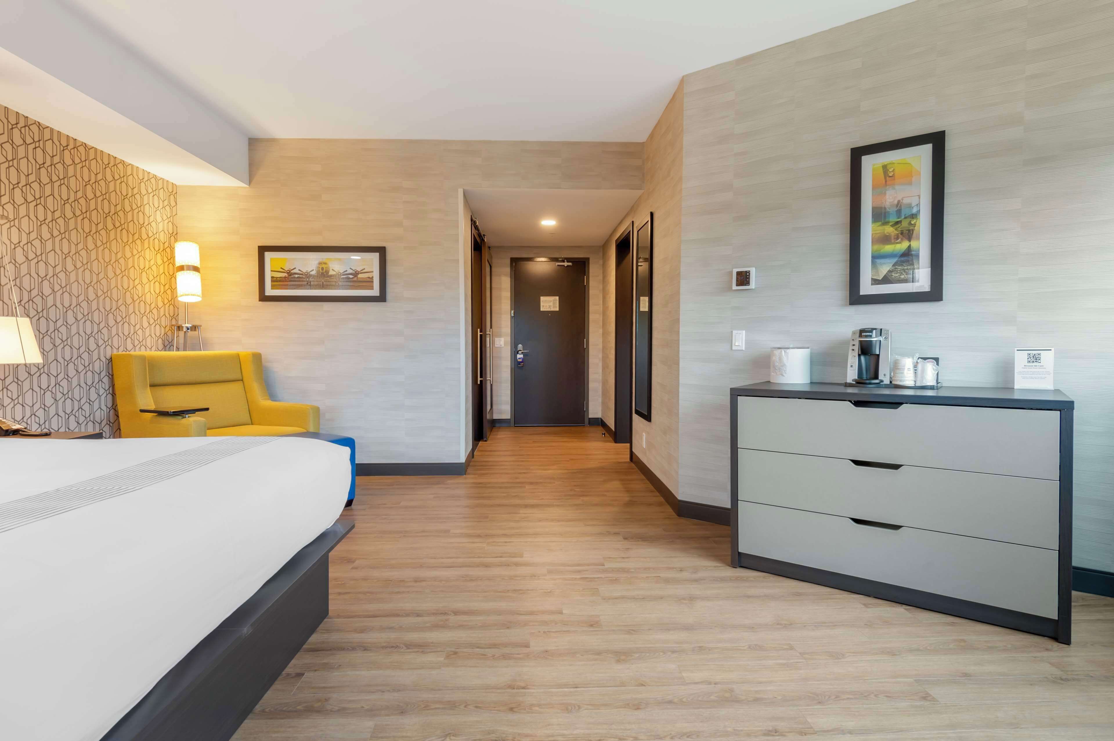 Photo - GLō Best Western Kanata Ottawa West