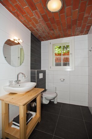 Free toiletries, hair dryer, towels