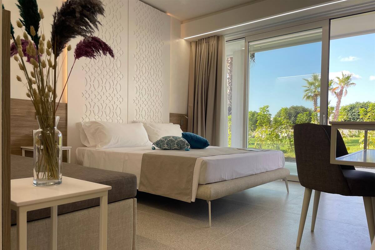 1 dormitori, minibar, caixa forta a l'habitació i escriptori