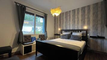 Habitación doble | 1 dormitorio, ropa de cama hipoalergénica, colchones viscoelásticos