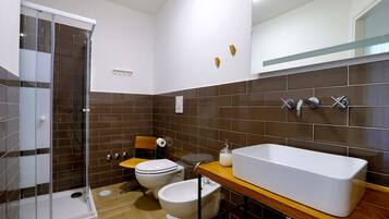 Junior Suite | In-room safe, desk, blackout drapes, iron/ironing board