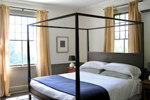 Standard Room, 1 Queen Bed, Non Smoking | Egyptian cotton sheets, premium bedding, down comforters - Inn at Kenmore Hall (Richmond)