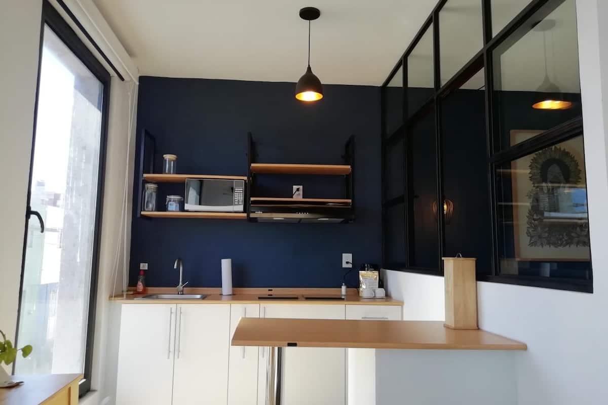 premium room | private kitchen | coffee/tea maker