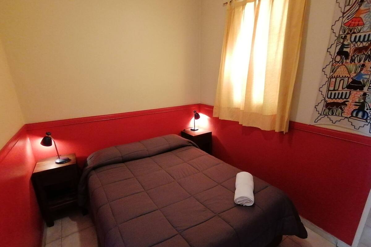 Basic Double Room | In-room safe, WiFi (free), bed sheets