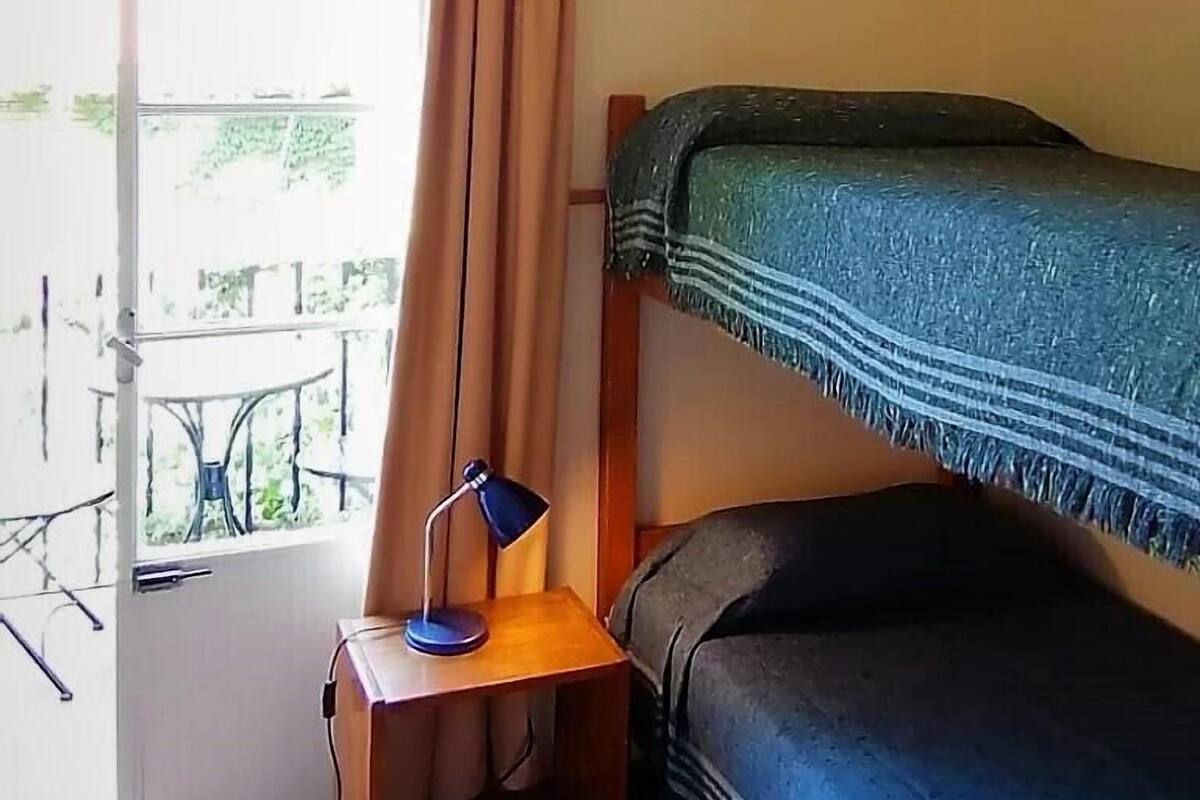 Classic Twin Room | In-room safe, WiFi (free), bed sheets