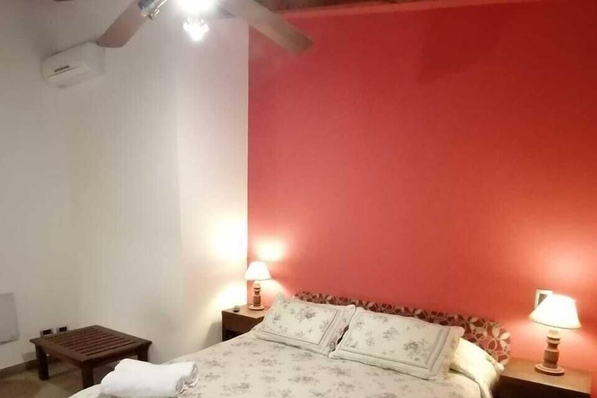 In-room safe, WiFi (free), bed sheets