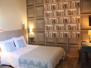 Quarto casal standard, terraço (1er étage ) | 1 quarto