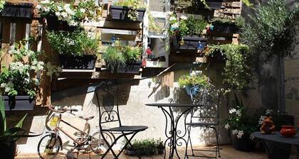 Une Chambre en Ville