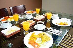Free daily cooked-to-order breakfast