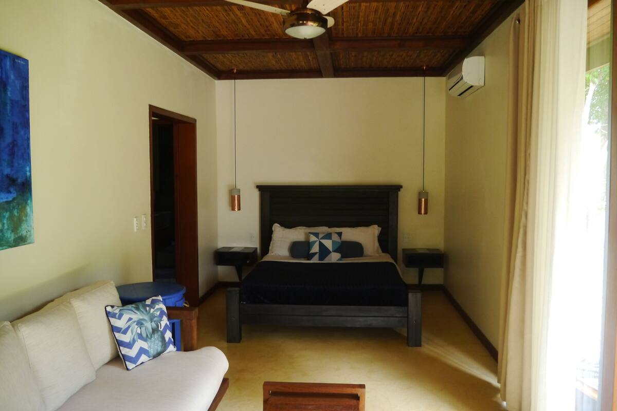 1 bedroom, minibar, blackout drapes, free WiFi