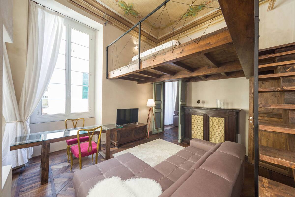 Luxury Studio Suite, 1 King Bed with Sofa bed, Non Smoking | Living room | 43-inch Smart TV with digital channels, TV, Netflix