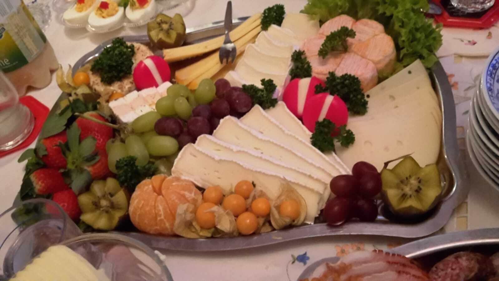 daily buffet breakfast (eur 14 per person)