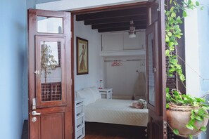 1 bedroom, iron/ironing board, free WiFi, bed sheets - Terrace for sunbathing / walking distance to historic sites & cafes (San Juan)