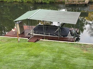 Exterior - Family-Friendly Waterfront Lake Hamilton Retreat-refurnished- with Dock & Ramp  (Hot Springs)