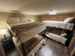 5 bedrooms, free WiFi