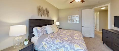 4 bedrooms, iron/ironing board, free WiFi, bed sheets