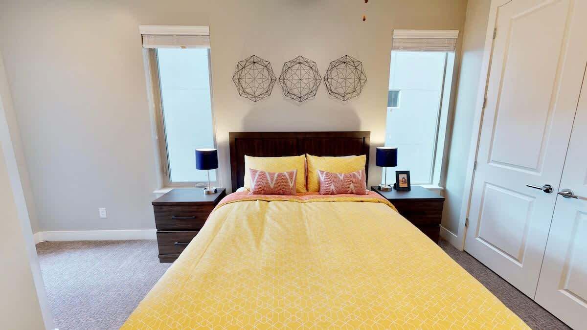 4 Schlafzimmer, Bügeleisen/Bügelbrett, kostenloses WLAN, Bettwäsche