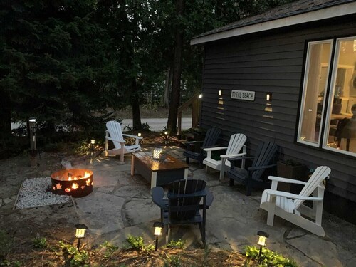Yhteensä Renovated Sauble Beach Home