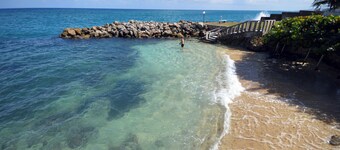 Superb 2 Bedroom/2 Bath Beachfront Condo in Tower Isle, near Ocho Rios