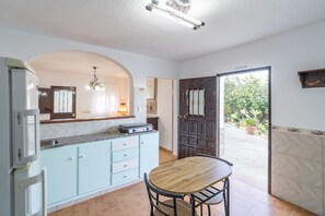 Køleskab, mikrobølgeovn, ovn, opvaskemaskine