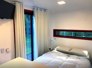 Traditional Double Room, 1 Double Bed, Non Smoking, Private Bathroom | Pillowtop beds, minibar, desk, blackout drapes - Ecocubo (San Martín de los Andes)