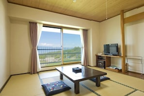 客房内保险箱、免费 WiFi