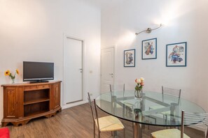 Dining - Apartment Palazzo Vecchio View in Florence by Mmega (Firenze)