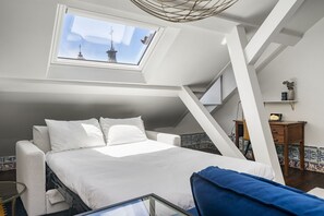 3 slaapkamers, een kluis op de kamer, een bureau