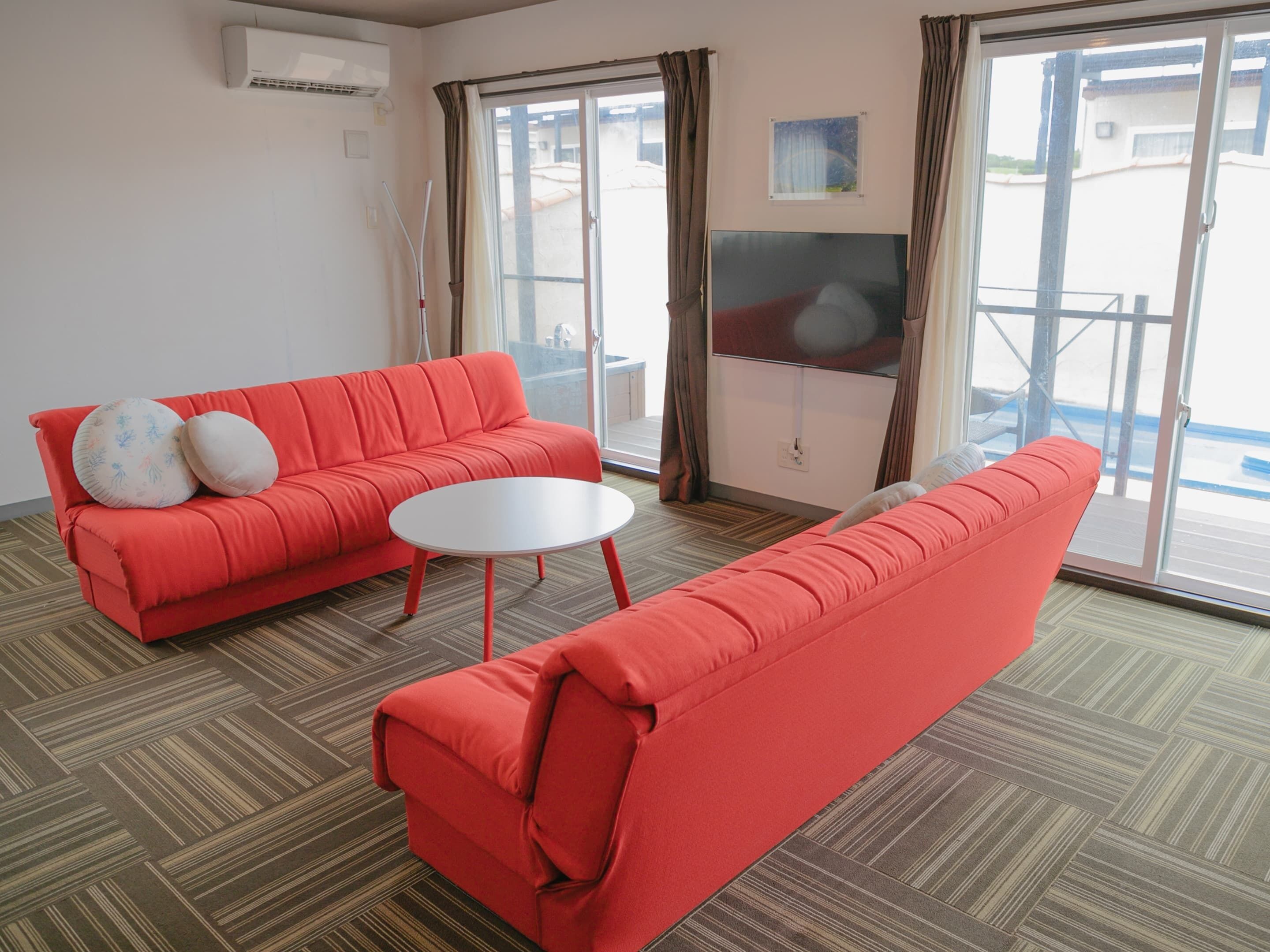 1 bedroom, desk, free wifi, bed sheets