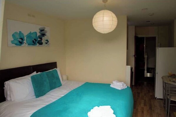 2 bedrooms, internet