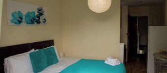 Nice and lovely apartment located not far from Hemel Hempstead station and food.