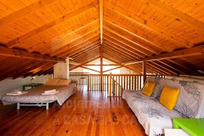 2 chambres, fer et planche à repasser, Wi-Fi gratuit, draps fournis