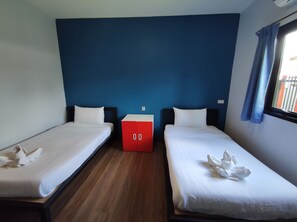 Free WiFi, bed sheets - Thyme Xeriscape Hostel (Kanchanaburi)