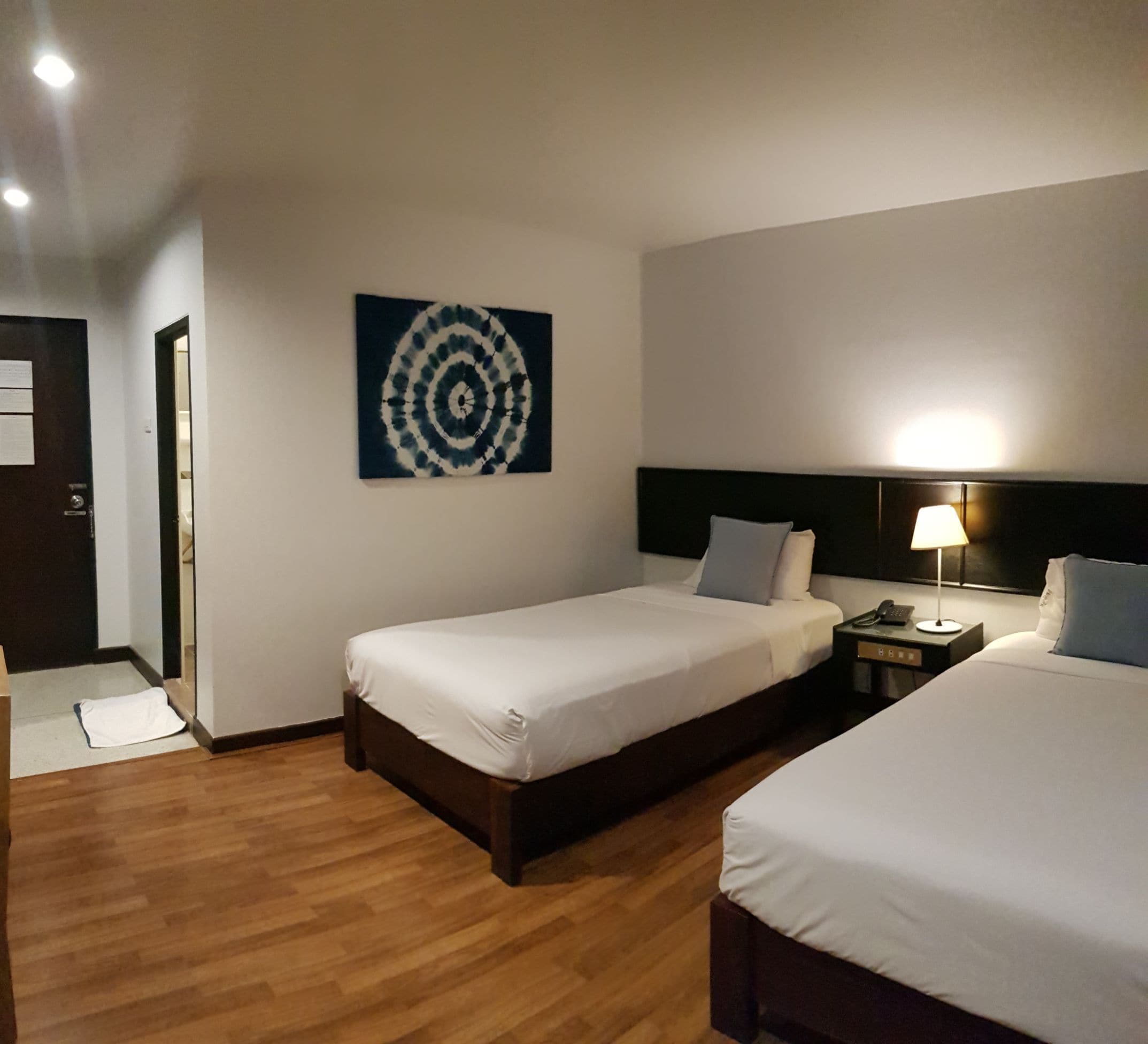 Kahden hengen standard-huone (kaksi sänkyä) | Minibaari, pimennysverhot, lisävuoteet, ilmainen Wi-Fi