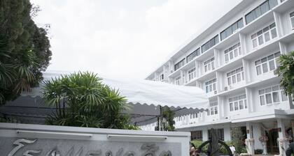 Dusit Hotel at Sakon Nakhon