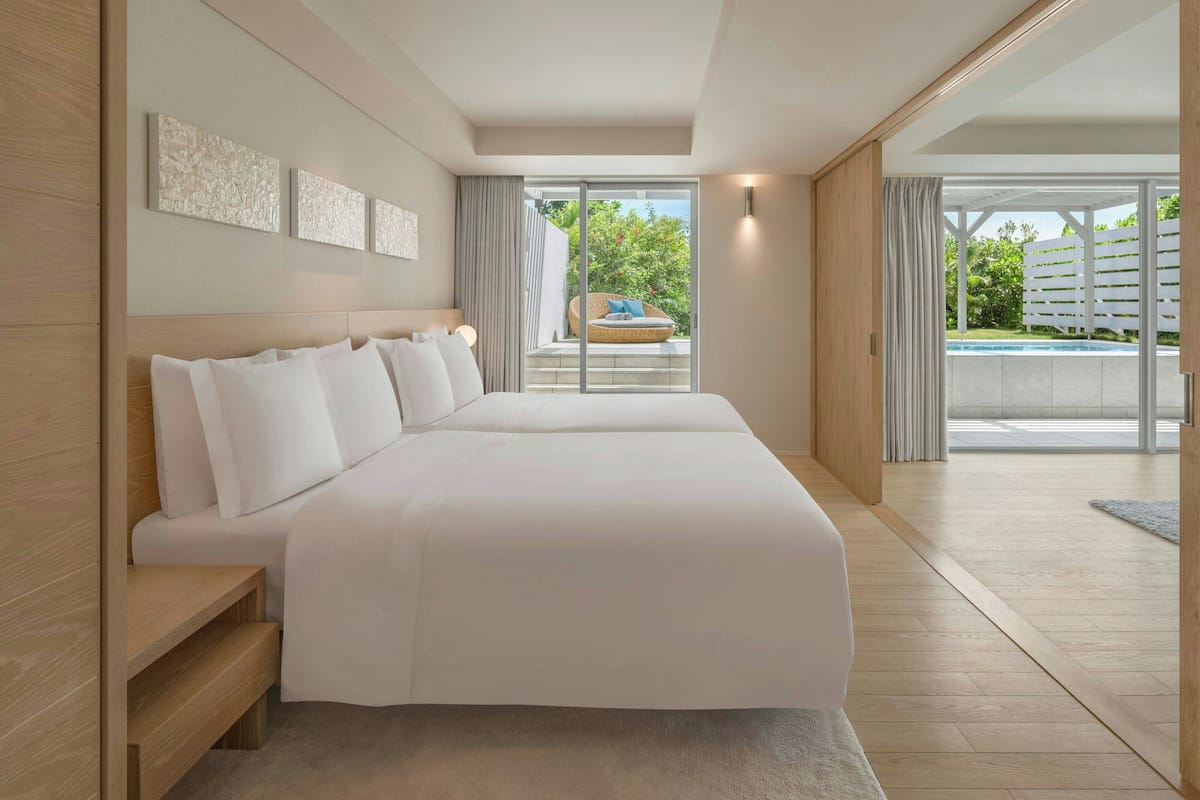 Executive Suite, 2 Katil Kelamin (Double), Non Smoking, Corner | 1 bilik tidur, bar mini, peti besi dalam bilik