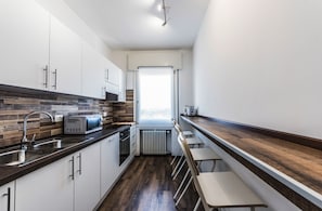 Fridge, microwave, oven, stovetop - Venice Ca 'Sole, big new apartment  (Venezia)