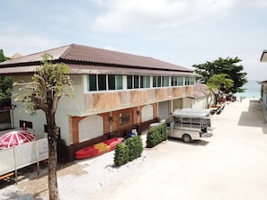 Exterior - Walking Street Hostel by New Wave - Adults Only (Koh Lipe)