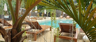 Walking Street Hostel by New Wave - Adults Only