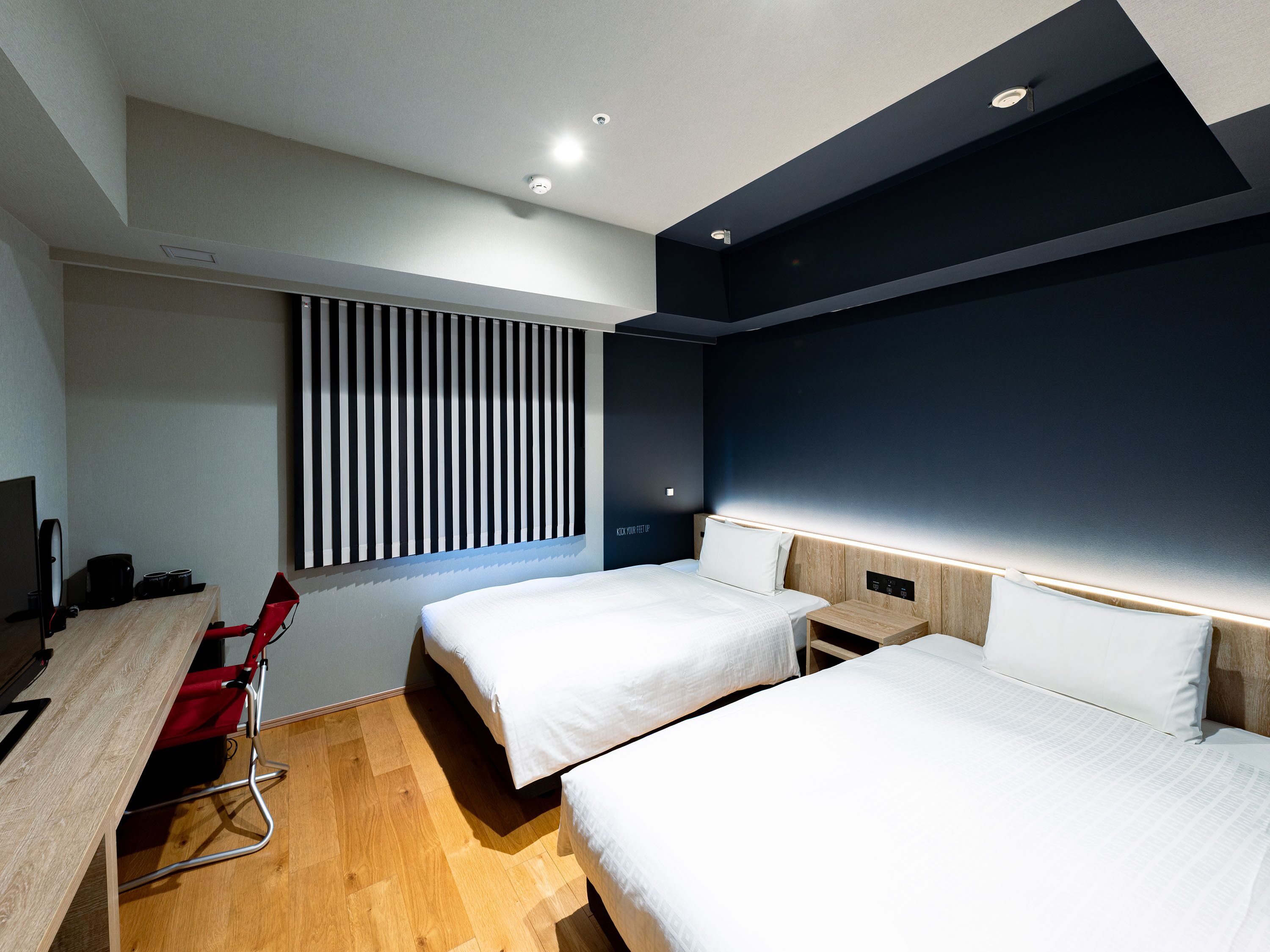 Superior Twin Room | Down comforters, in-room safe, desk, blackout drapes