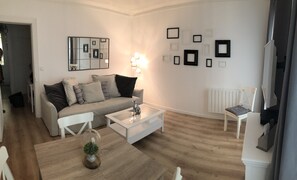 TV - Cour Condorcet Paris 6 Persons (Paris)
