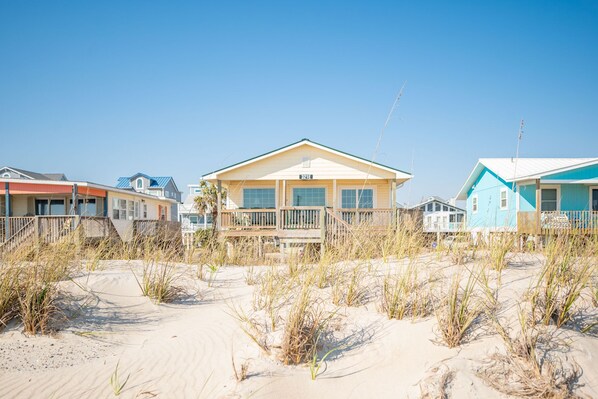 Exterior - Dip Inn: Basic beach house with upgraded appliances (Oak Island)