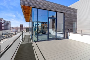 Terrace/patio - “5 STAR HOTEL TURNED LUXURY RENTAL” the Rieger Hotel!!! (Kansas City)