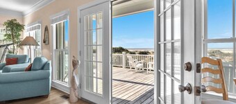 Emerald Breeze: 4 Bed / 4. 5 Bath Home med Ocean og Waterway Visninger, Elevator