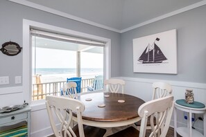 Dining - Sea Fever: Beachy Oceanfront House on East Beach (Oak Island)