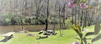 Best Of Smokies, Riverfront, Waterfalls - Paradise - Why Pay More - DEAL!!